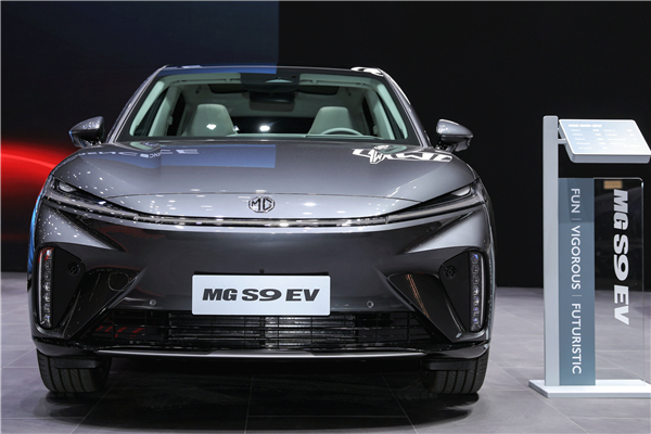 上汽智己L6、MG3 HEV“技術(shù)出?！?中國智造“綻放”2024日內(nèi)瓦車展